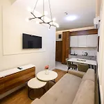 Apartment Axiom - Center