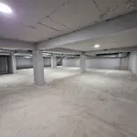 Apartment Axiom - Center *