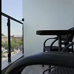 Axiom - Center Apartment *