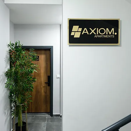 Axiom - Center Apartment *