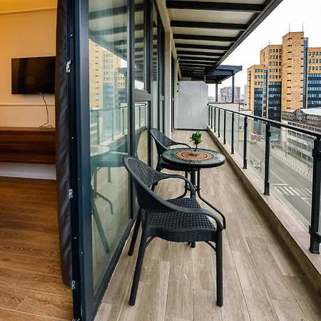 Axiom - Center 아파트